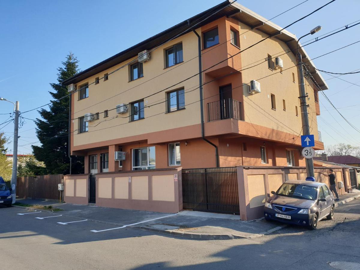 Villa Accommodation Bucharest Exterior photo